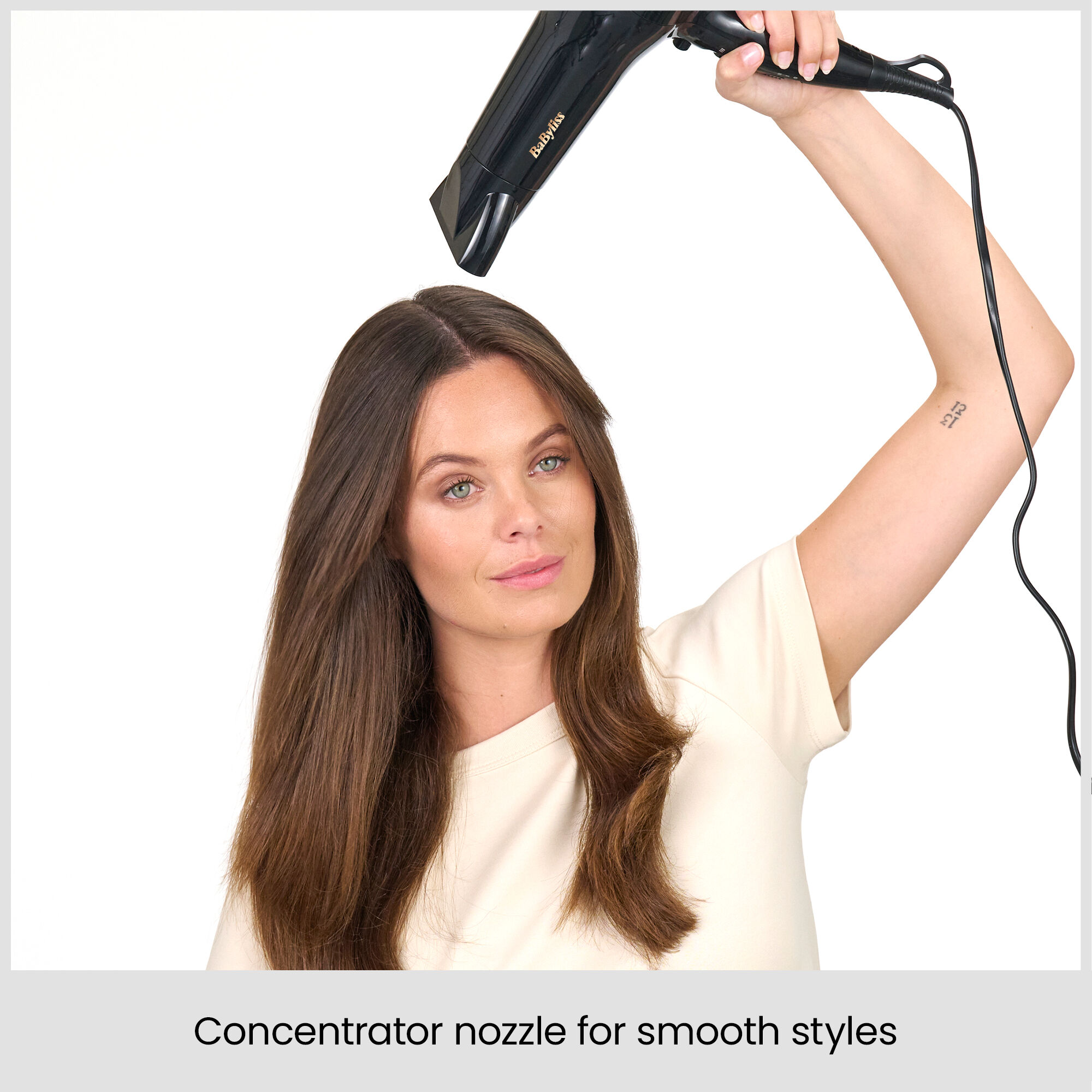 Concentrator nozzle for smooth styles