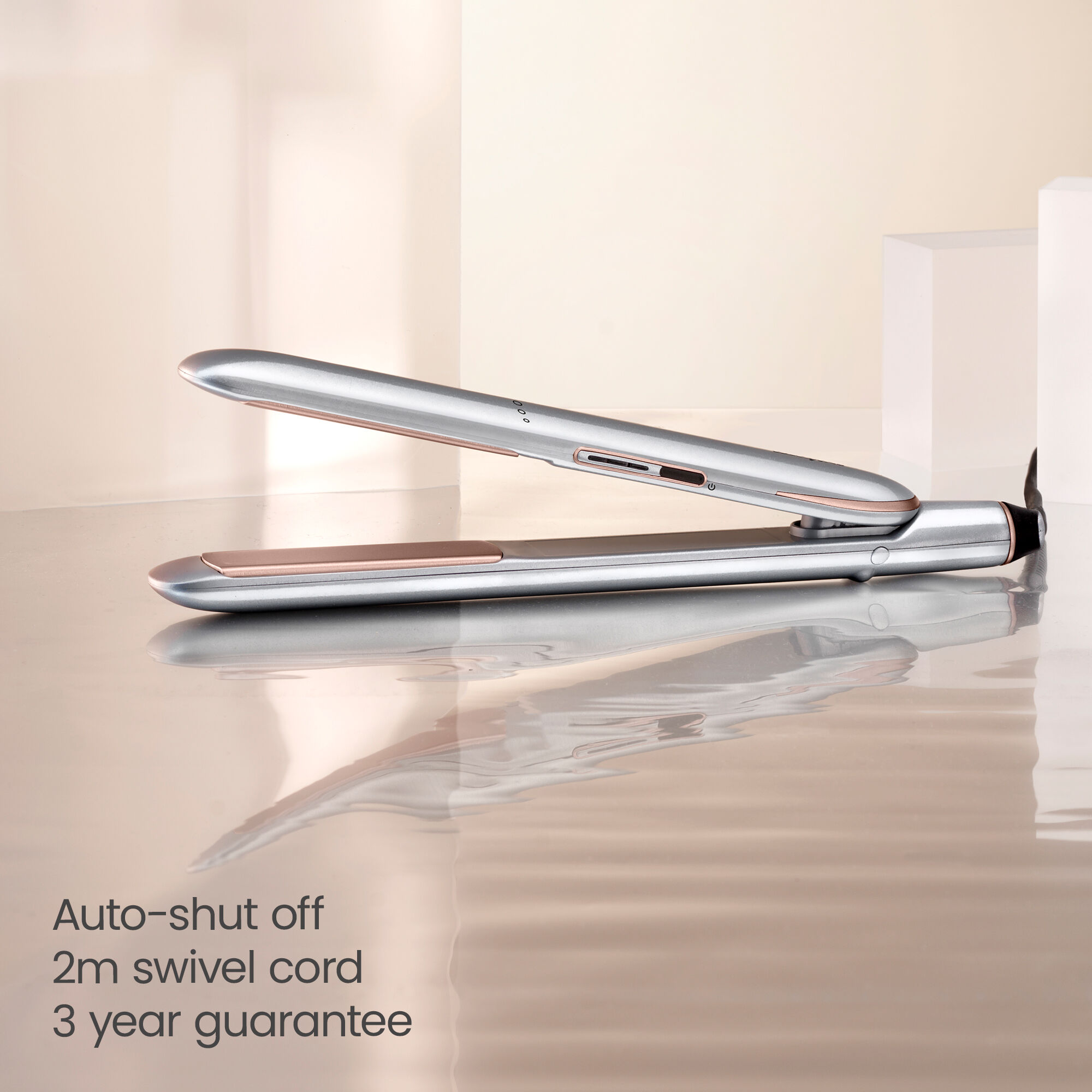 Auto-shut off. 2m swivel cord. 3 year guarantee.